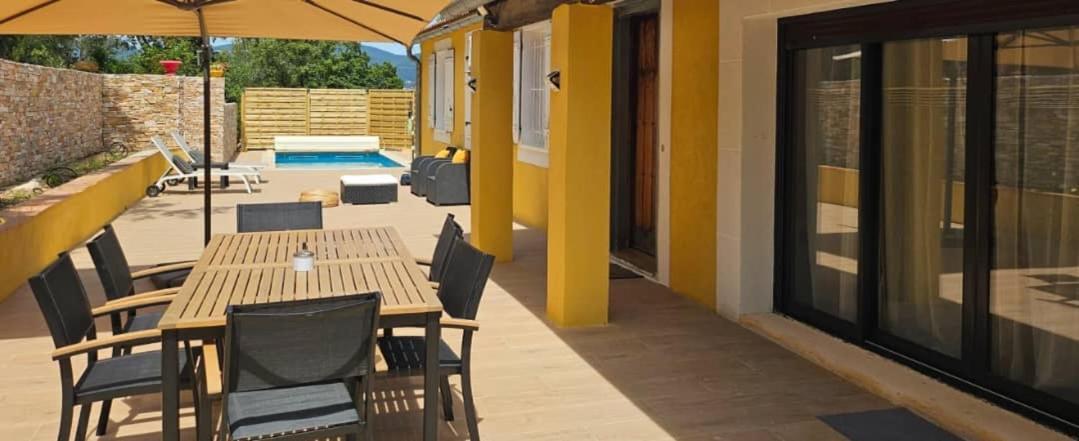 Magnifique Villa Avec Piscine, Sauna Et Hammam La Crau Exterior foto
